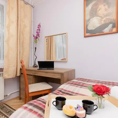 Wlochy Family By The Airport By Renters Apartamento